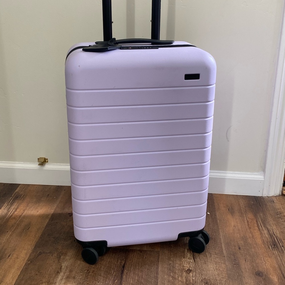 Away Luggage - The Bigger CarryOn in Lavender